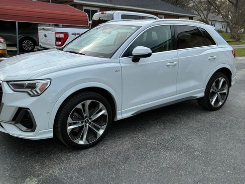 Used 2021 Audi Q3 2.0T Premium Plus image 1