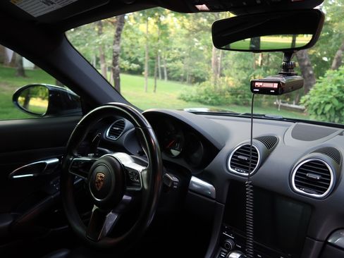 Used 2018 Porsche 718 Cayman image 9