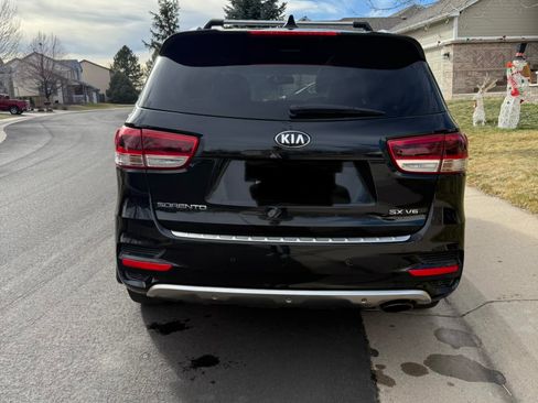 Used 2017 Kia Sorento SX image 5