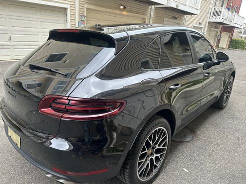 Used 2017 Porsche Macan S image 9