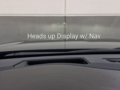 Used 2018 Cadillac Escalade Premium Luxury image 26