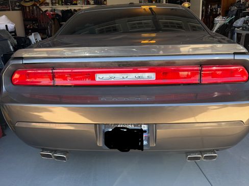 Used 2013 Dodge Challenger R/T image 9