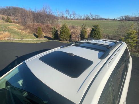 Used 2011 Toyota Sienna Limited image 14