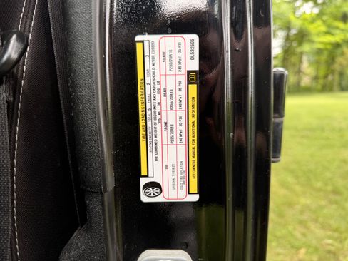 Used 2013 Jeep Wrangler Unlimited Sahara AWD/4WD image 13