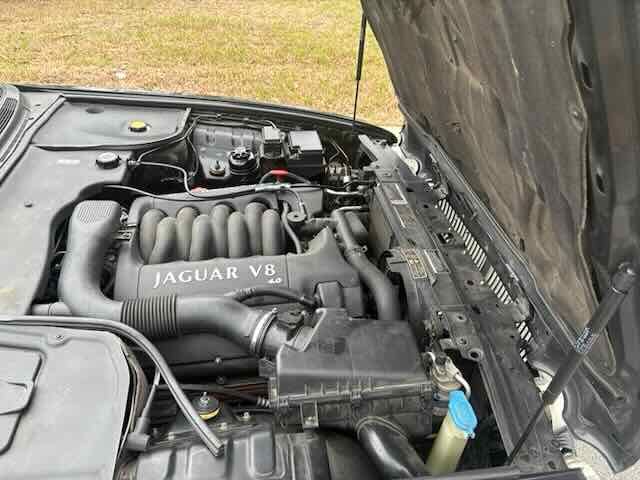 Used 2003 Jaguar XJ8 RWD image 21
