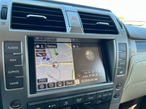 Used 2019 Lexus GX 460 Premium w/ Premium Package AWD/4WD image 16