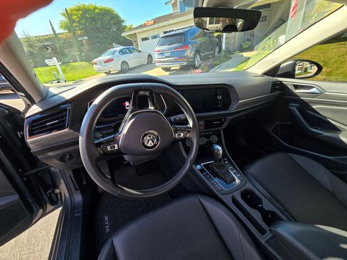 Used 2020 Volkswagen Jetta SEL image 11