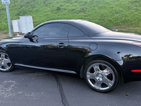 Used 2005 Lexus SC 430 Convertible image 6