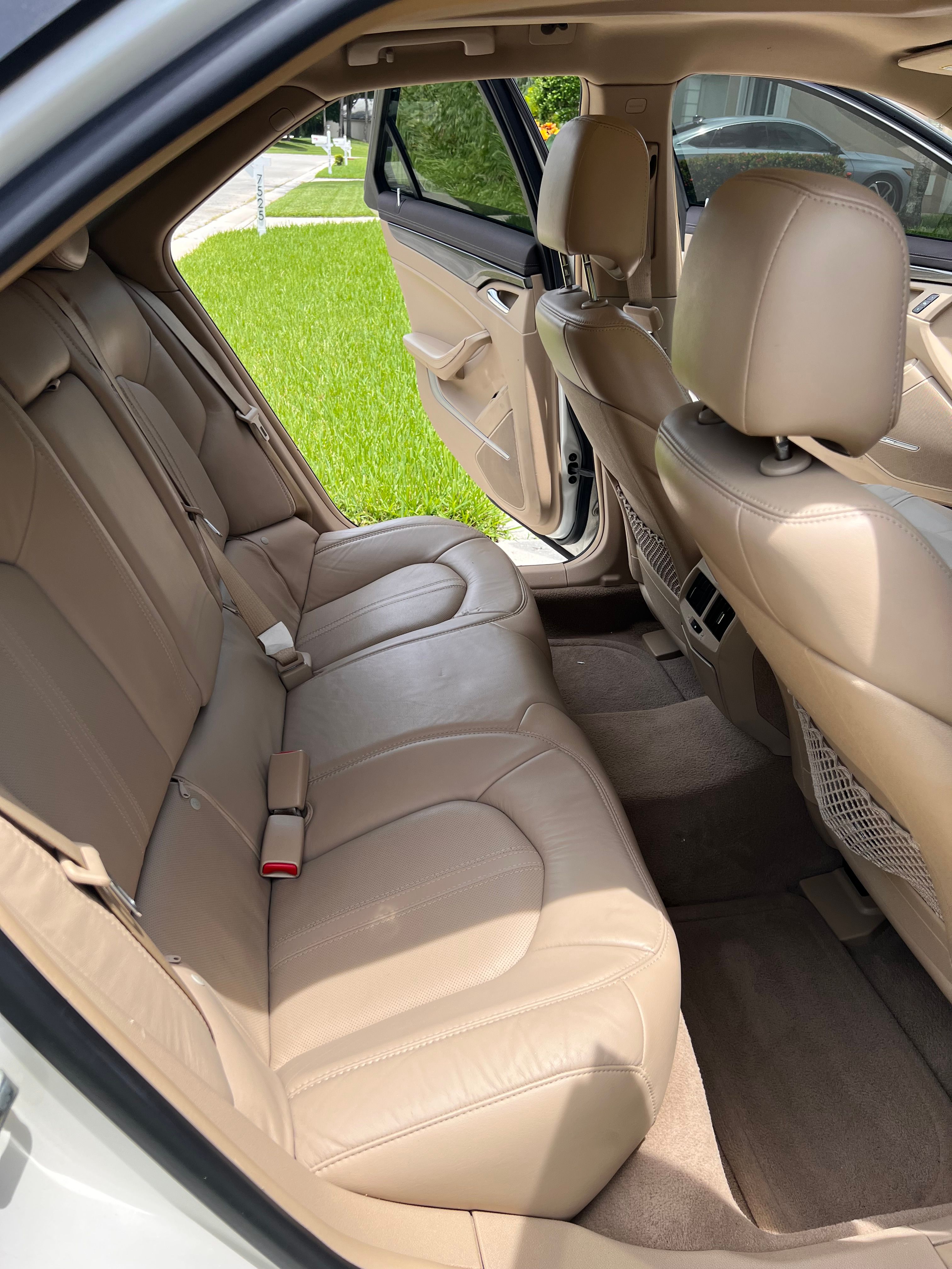 Used 2011 Cadillac CTS Performance RWD image 18