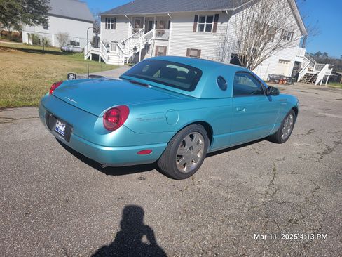 Used 2002 Ford Thunderbird image 4
