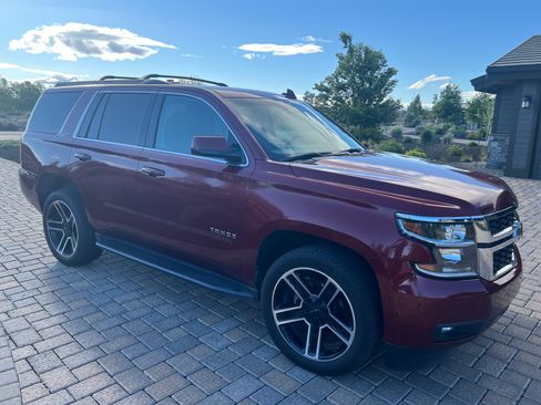 Used 2018 Chevrolet Tahoe LT w/ Luxury Package AWD/4WD image 12