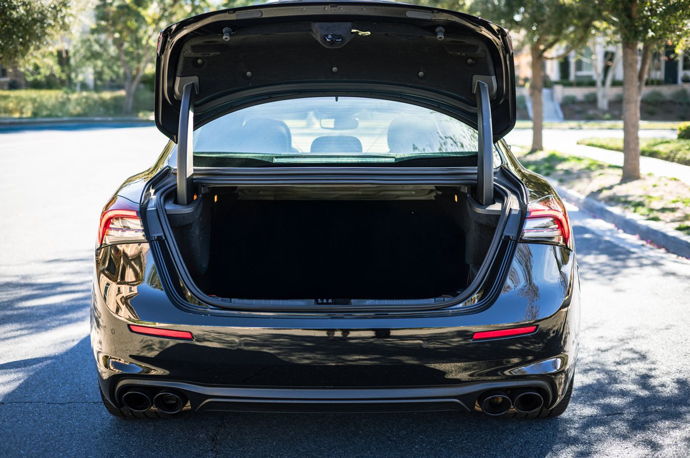 Used 2021 Maserati Ghibli S RWD image 16