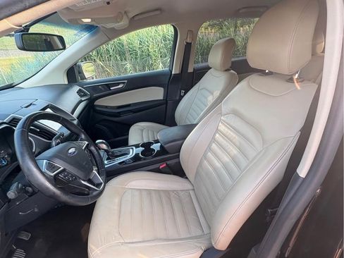 Used 2016 Ford Edge SEL w/ Equipment Group 201A AWD/4WD image 4