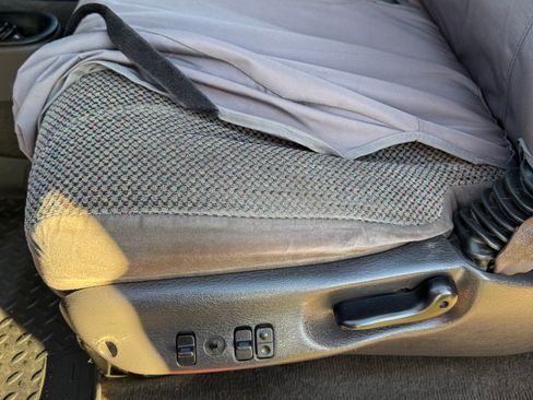 Used 2001 Dodge Ram 2500 Truck 4x4 Quad Cab image 1