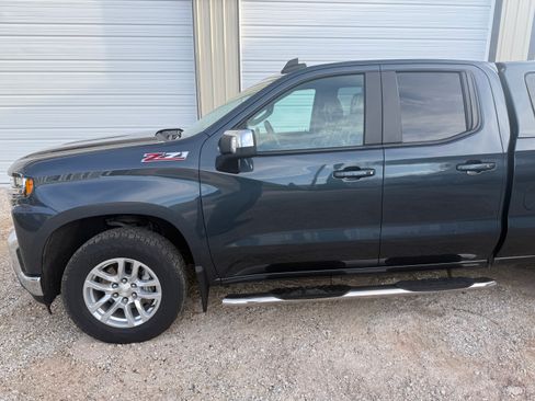 Used 2019 Chevrolet Silverado 1500 LT w/ All-Star Edition AWD/4WD image 9