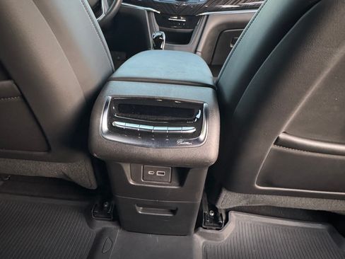 Used 2021 Cadillac XT6 Premium Luxury image 15