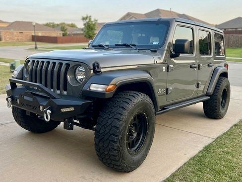 Used 2019 Jeep Wrangler Unlimited Sport S image 1