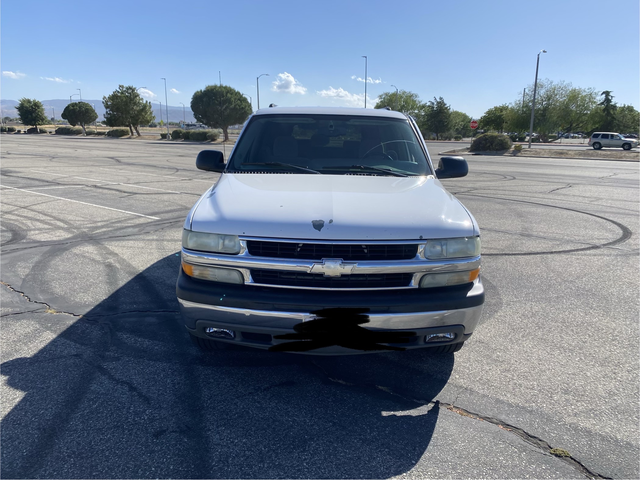 Used 2004 Chevrolet Suburban LS w/ Preferred Equipment Group RWD image 2