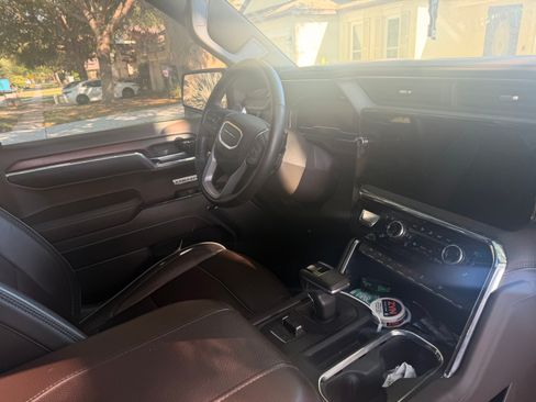 Used 2024 GMC Sierra 1500 Denali w/ Denali Reserve Package image 10