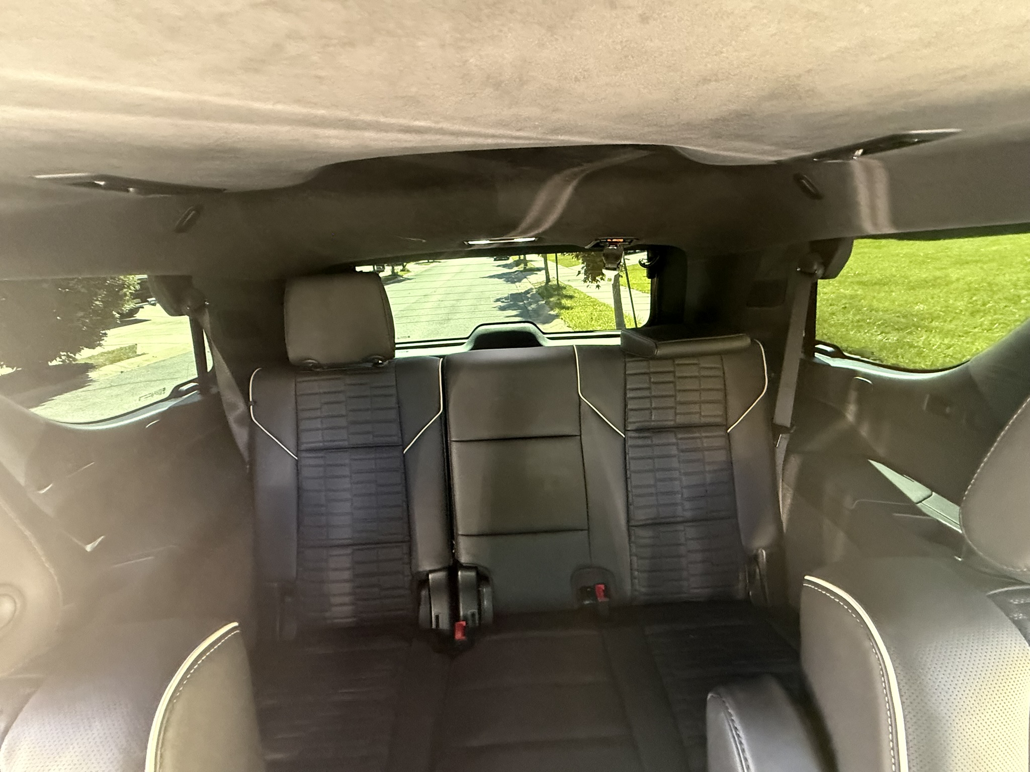 Used 2023 Cadillac Escalade Sport Platinum w/ LPO, ONYX Package AWD/4WD image 31
