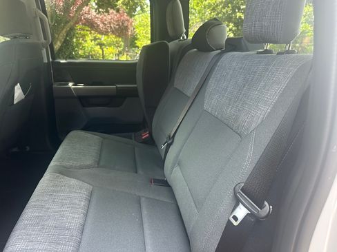 Used 2023 Ford F150 Lightning XLT image 6