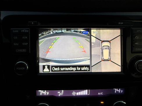 Used 2014 Nissan Rogue SL w/ SL Premium Package FWD image 23