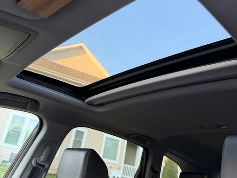 Used 2017 Honda CR-V EX-L image 9