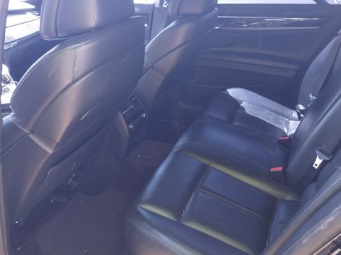 Used 2011 BMW 750i image 5