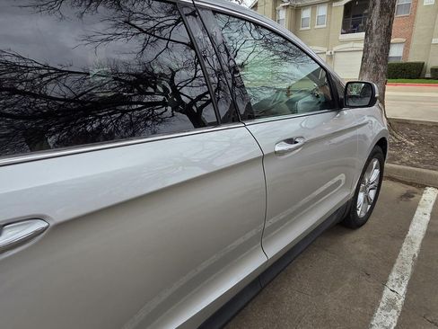 Used 2019 Ford Edge Titanium w/ Equipment Group 301A image 8