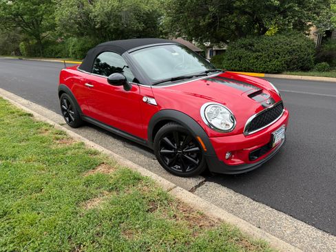Used 2012 MINI Cooper Roadster S FWD image 2