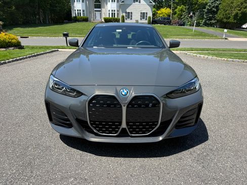 Used 2022 BMW i4 eDrive40 w/ M Sport Package RWD image 2