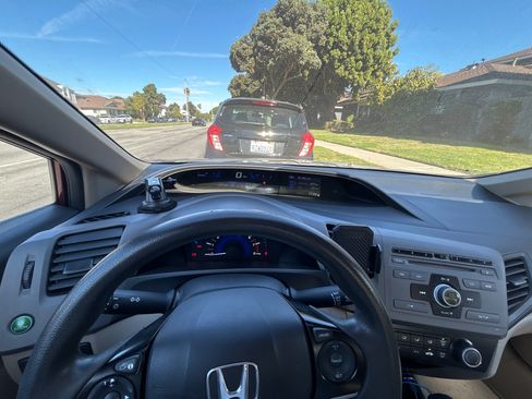 Used 2012 Honda Civic LX image 6