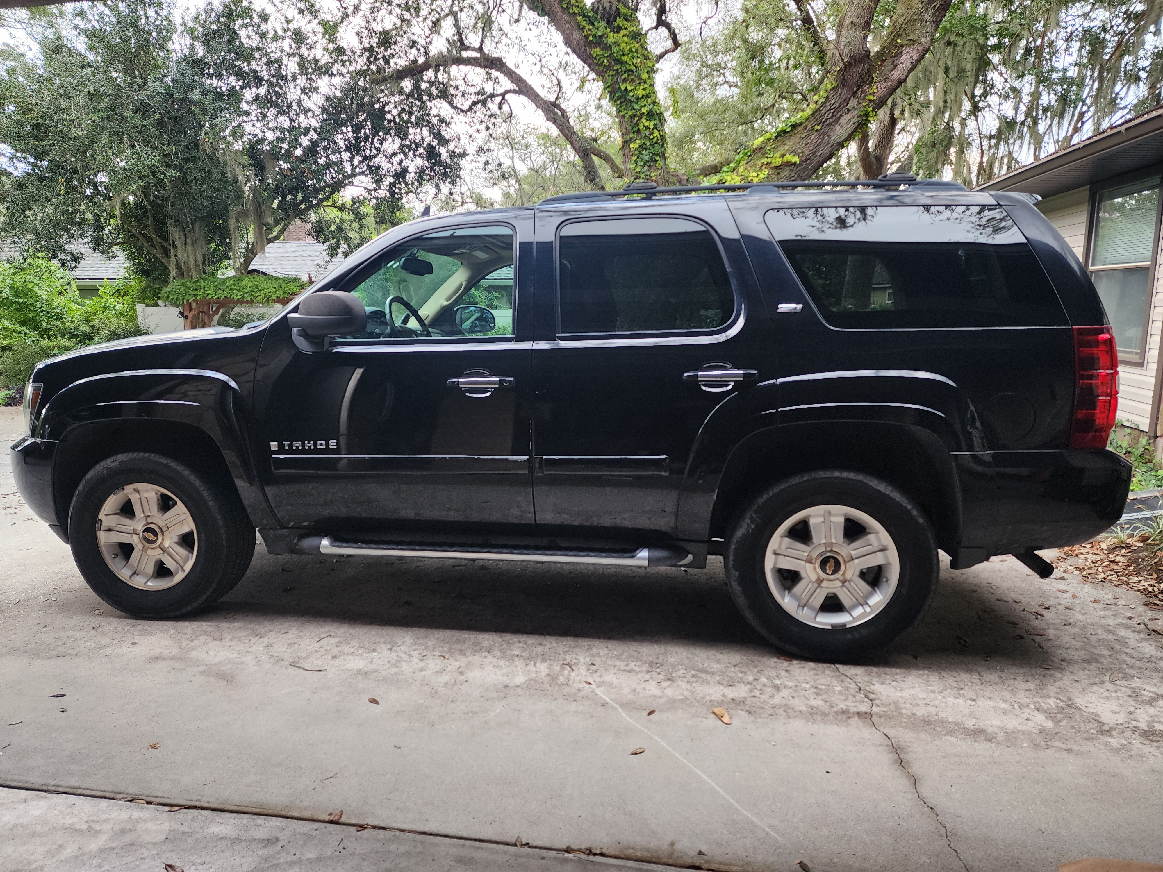 Used 2008 Chevrolet Tahoe LT AWD/4WD image 5