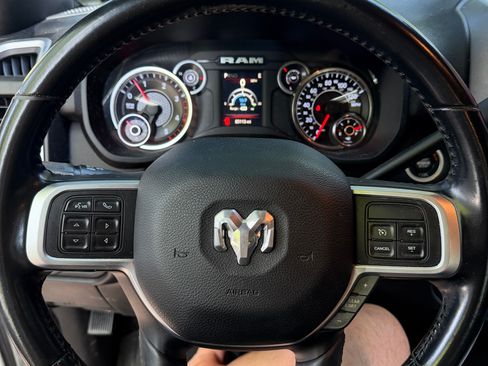 Used 2021 RAM 3500 Big Horn w/ Night Edition AWD/4WD image 15
