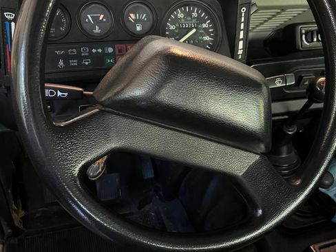 Used 1994 Land Rover Defender 90 image 9