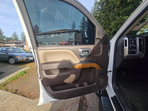 Used 2018 GMC Sierra 2500 SLT image 24