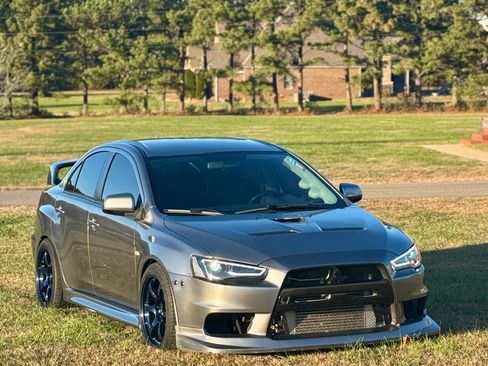 Used 2013 Mitsubishi Lancer Evolution GSR image 2
