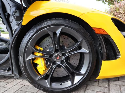 Used 2018 McLaren 720S Performance image 11