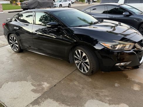 Used 2016 Nissan Maxima SR FWD image 2