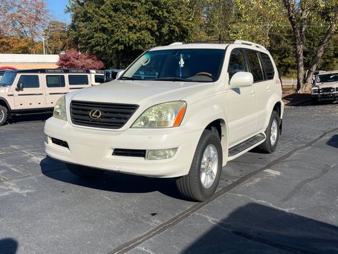 Used 2005 Lexus GX 470 image 2
