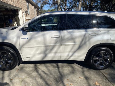 Used 2019 Toyota Highlander Limited Platinum image 5