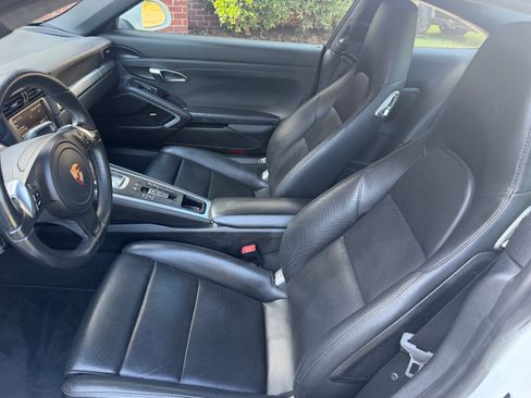 Used 2015 Porsche 911 Carrera image 18