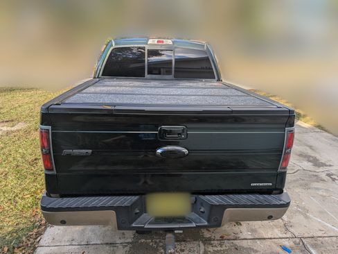 Used 2013 Ford F150 Lariat w/ Mid Equipment Group image 8