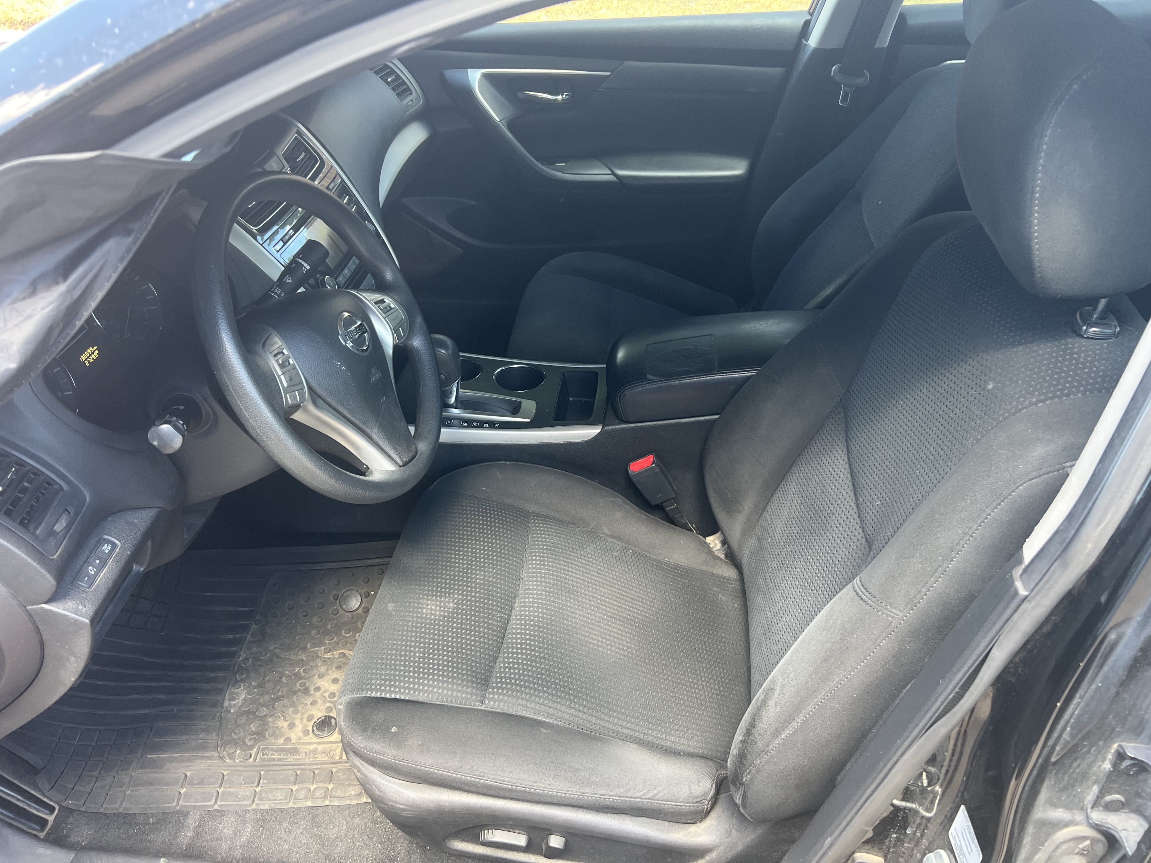 Used 2015 Nissan Altima 2.5 S w/ Power Driver Seat Package FWD image 5