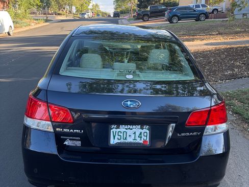 Used 2013 Subaru Legacy 2.5i AWD/4WD image 8