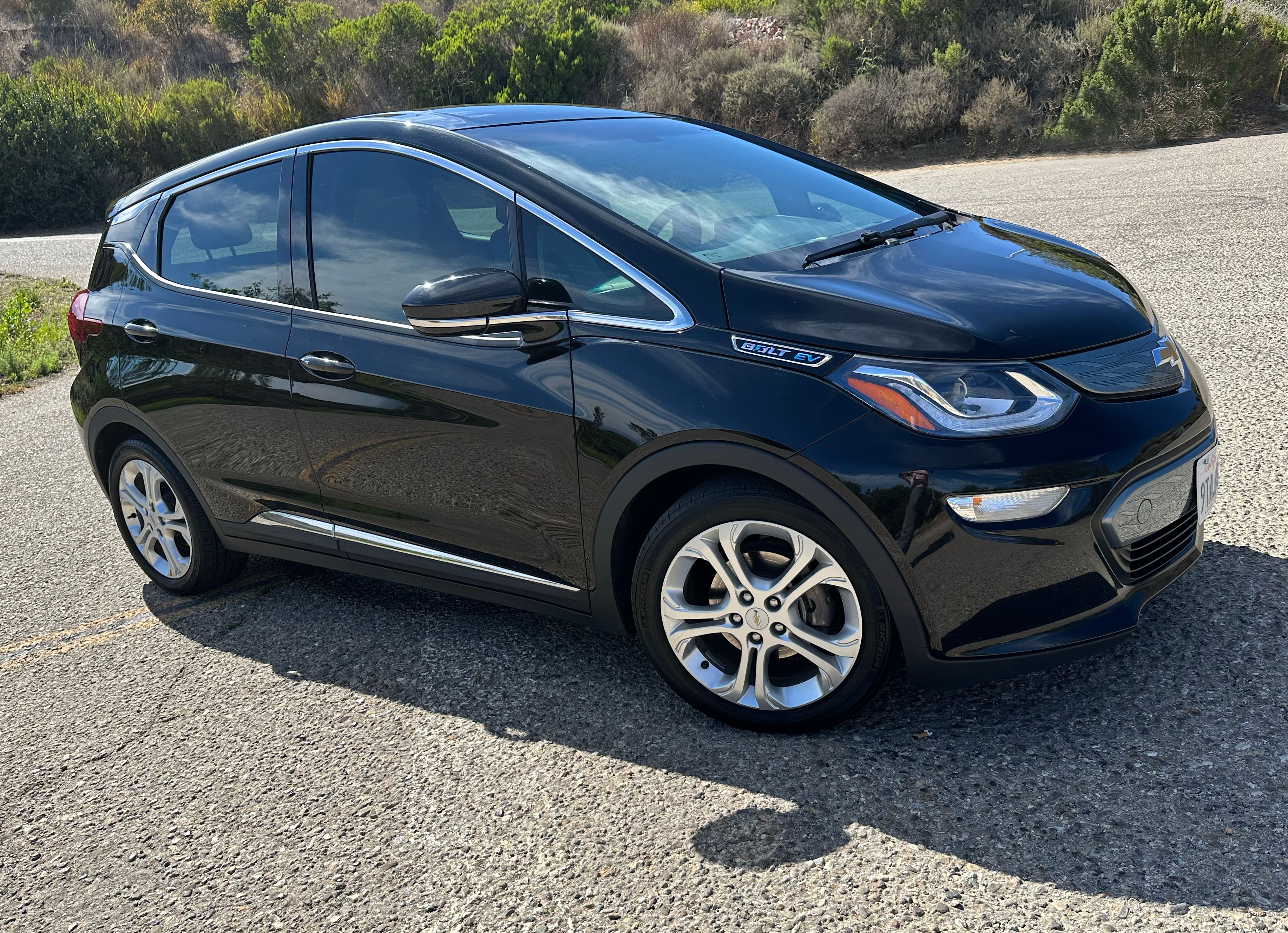 Used 2019 Chevrolet Bolt LT FWD image 5