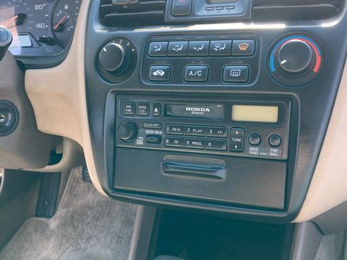 Used 2000 Honda Accord LX image 14