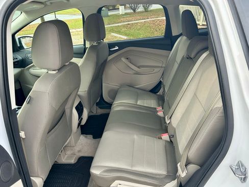 Used 2013 Ford Escape SE image 19