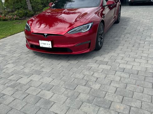 Used 2023 Tesla Model S Plaid image 4