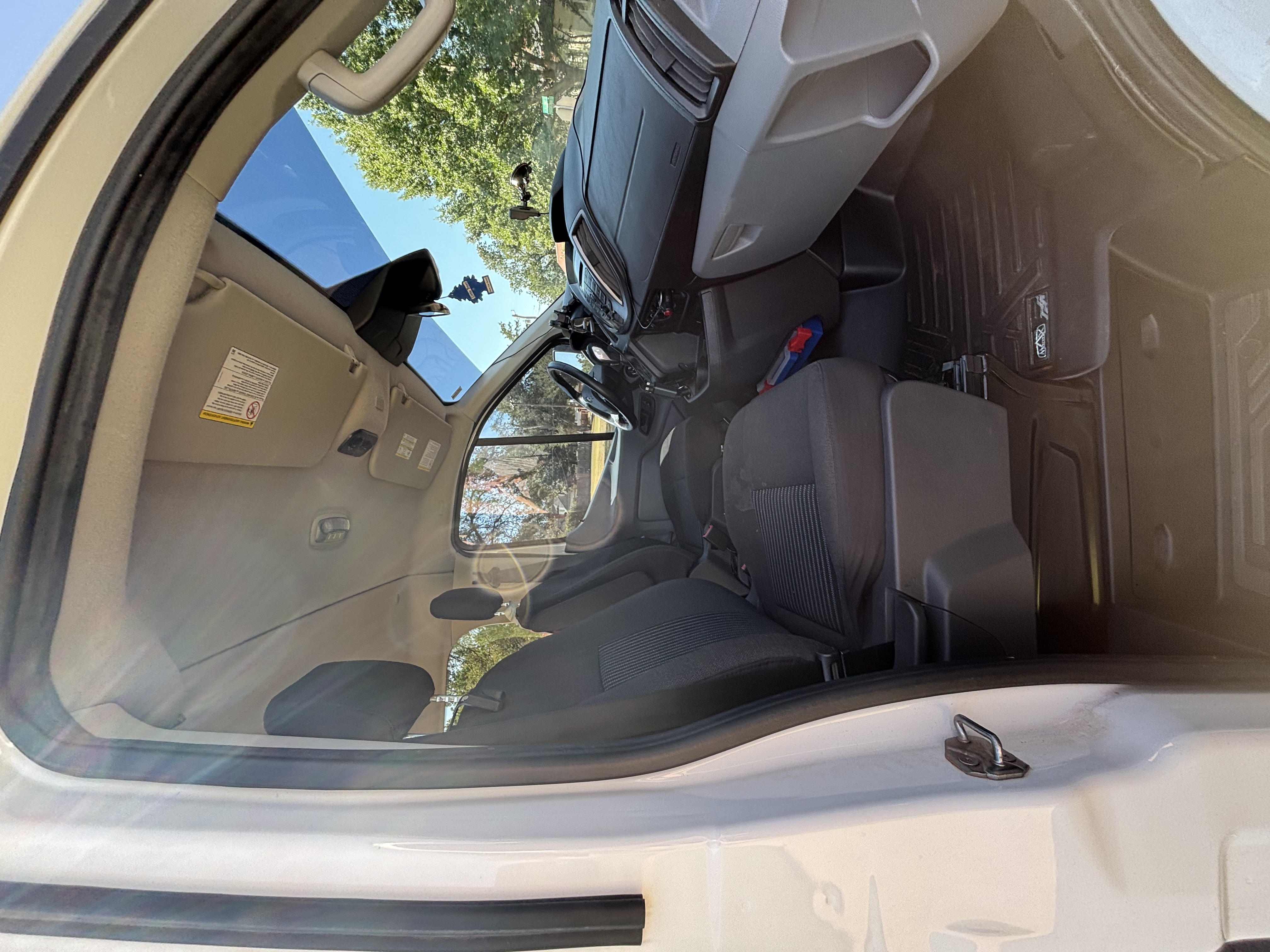 Used 2017 Ford Transit 350 XLT RWD image 9